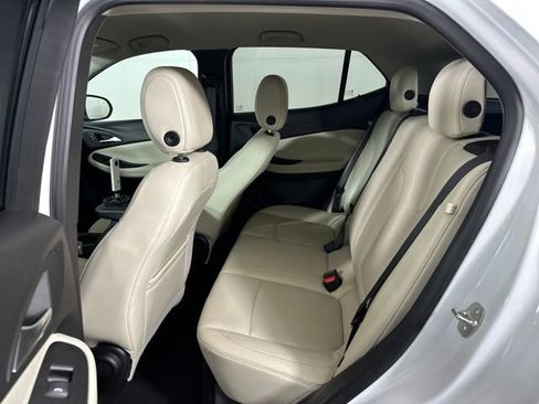 Used 2024 Buick Encore GX Sport Touring image 25