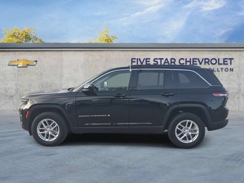 Used 2025 Jeep Grand Cherokee Laredo X RWD image 5