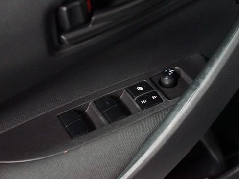 Used 2024 Toyota Corolla LE FWD image 28