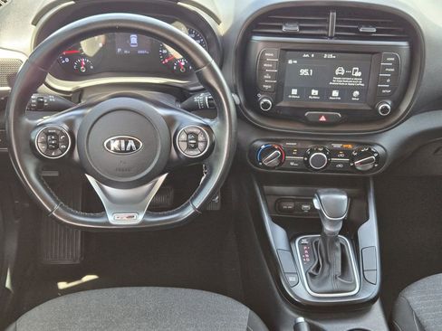 Used 2020 Kia Soul GT-Line FWD image 10