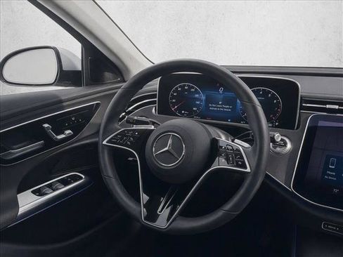 Used 2025 Mercedes-Benz E 350 Sedan image 23