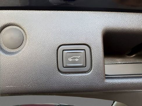 Used 2024 Chevrolet Equinox LT AWD/4WD image 26