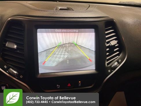 Used 2021 Jeep Cherokee Latitude Lux image 19