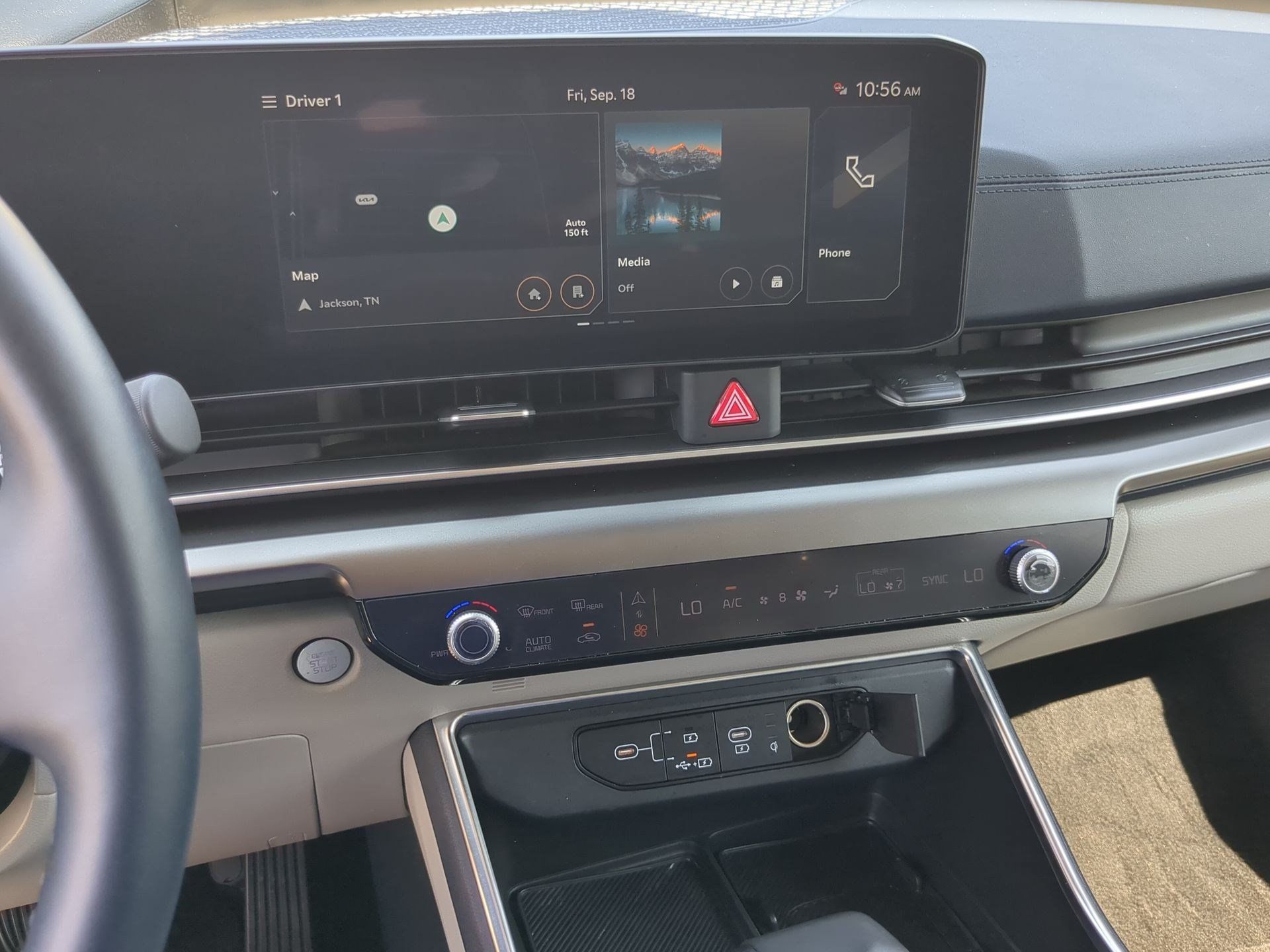 Certified 2025 Kia Carnival SX Prestige FWD image 15