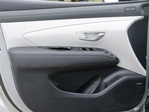 New 2026 Hyundai Tucson Limited image 17