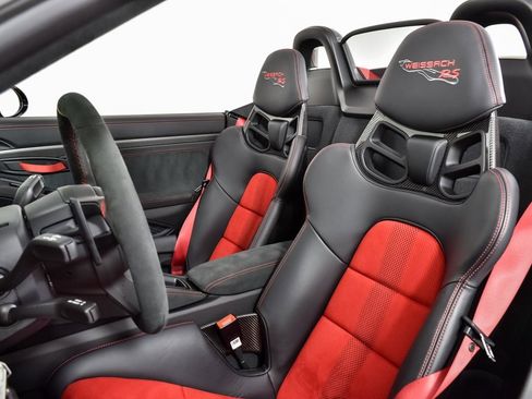 Certified 2024 Porsche 718 Boxster Spyder RS w/ Weissach Package image 5