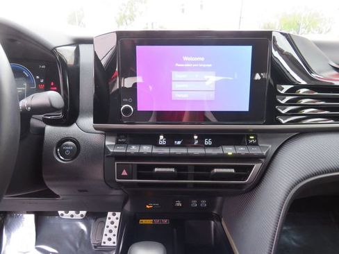 Certified 2025 Toyota Camry SE w/ Convenience Package image 24