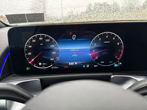 Used 2025 Mercedes-Benz GLB 250 4MATIC image 15