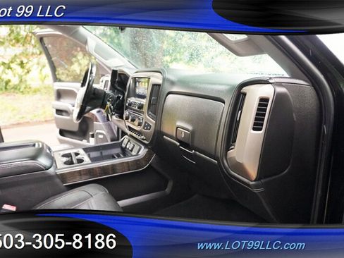 Used 2015 GMC Sierra 2500 Denali w/ Duramax Plus Package AWD/4WD image 19