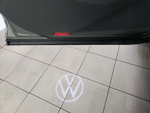 New 2026 Volkswagen Atlas SE image 11