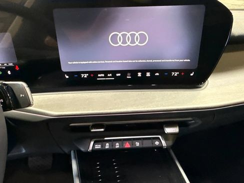 New 2026 Audi Q3 quattro 2.0T AWD/4WD image 35