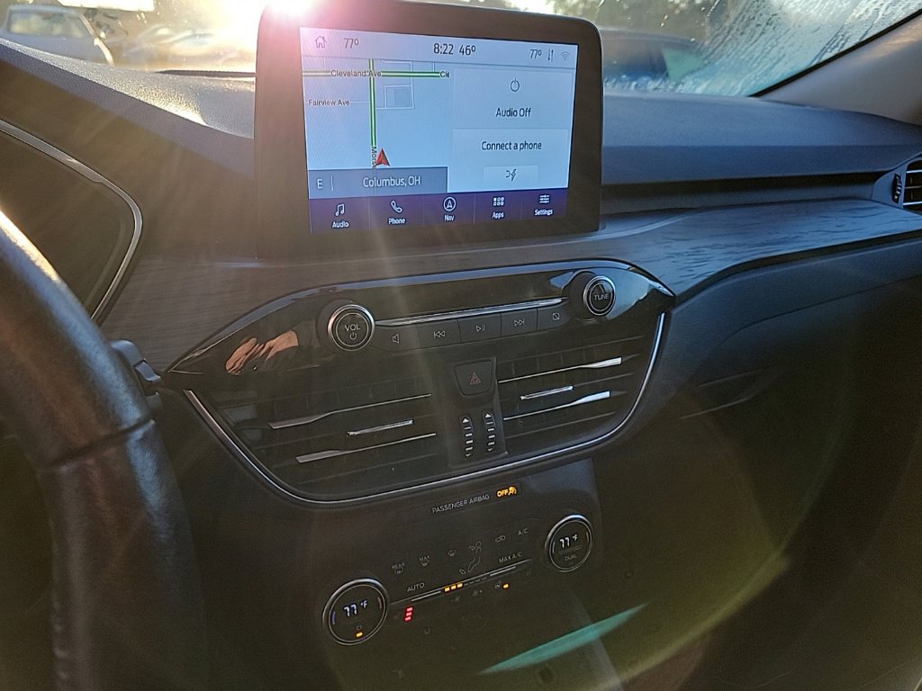 Used 2020 Ford Escape Titanium FWD image 9