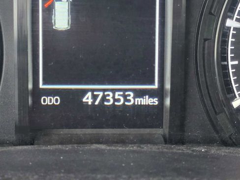 Used 2024 Toyota 4Runner SR5 Premium image 39