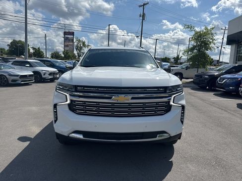 Used 2024 Chevrolet Tahoe Premier RWD image 2