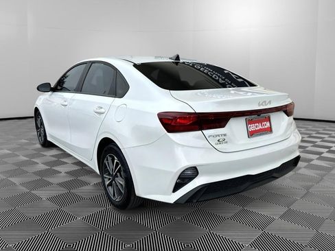 Used 2024 Kia Forte LXS w/ LXS Technology Package FWD image 6