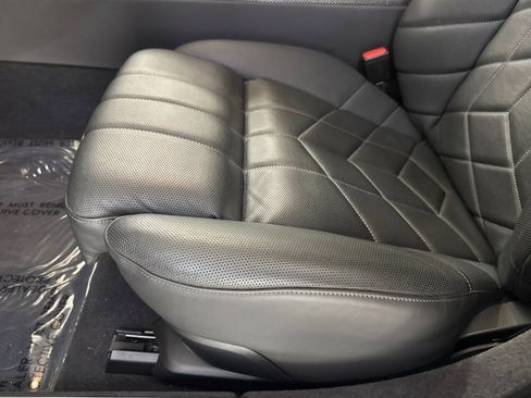 Certified 2023 BMW i7 xDrive60 w/ Executive Package 2 AWD/4WD image 12