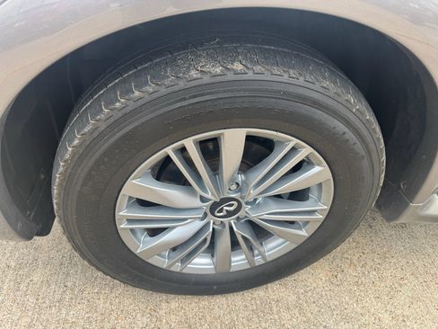 Used 2019 INFINITI QX80 Luxe AWD/4WD image 9