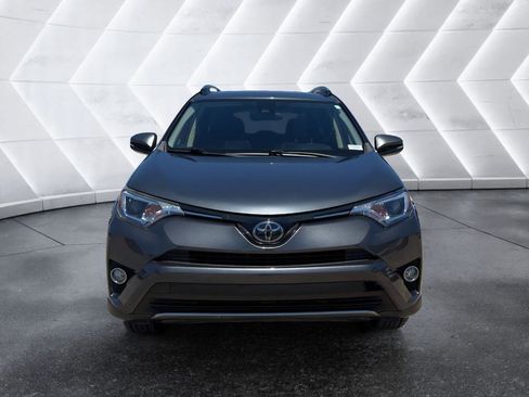 Used 2018 Toyota RAV4 XLE w/ Plus Extra Value Package FWD image 2