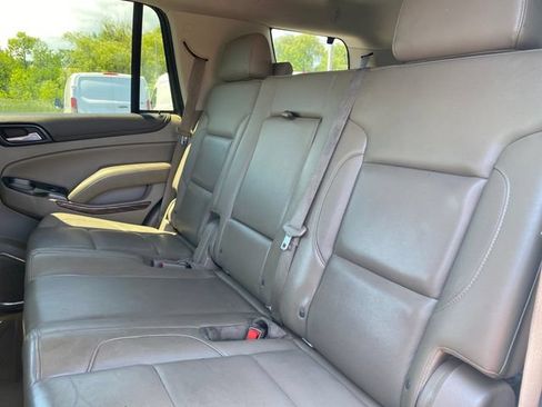Used 2015 GMC Yukon SLT w/ HD Trailering Package AWD/4WD image 17