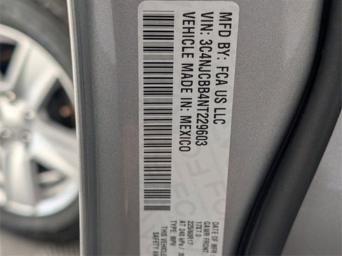 Used 2022 Jeep Compass Latitude image 19