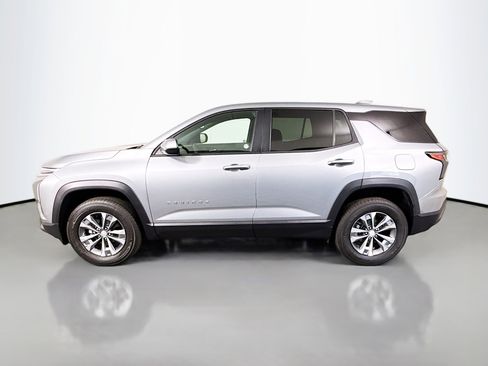 Used 2026 Chevrolet Equinox LT FWD image 6