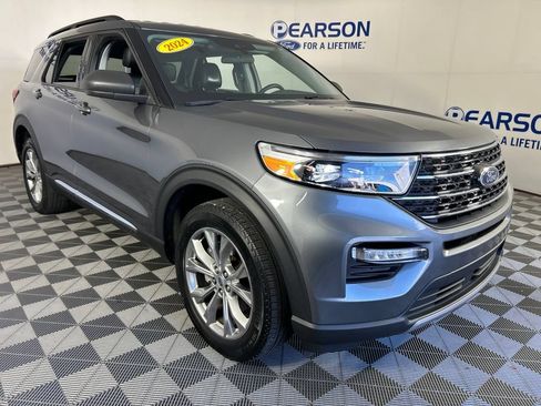 Used 2024 Ford Explorer XLT w/ Equipment Group 202A AWD/4WD image 3