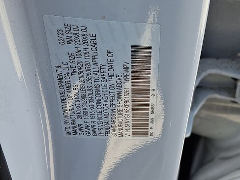 Used 2023 Honda Pilot Elite image 4