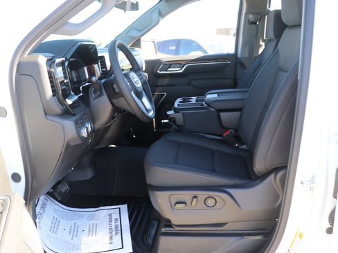 New 2026 GMC Sierra 1500 Elevation image 13