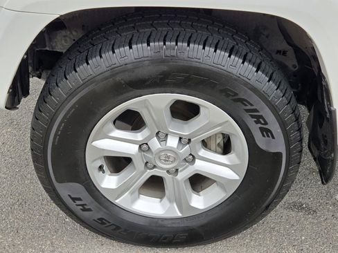 Used 2024 Toyota 4Runner SR5 AWD/4WD image 17