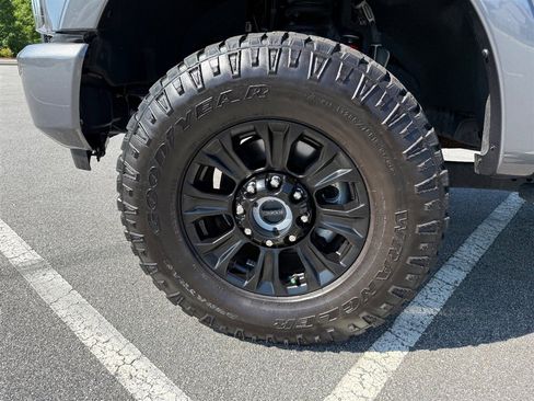 Used 2021 Ford F350 Platinum w/ Tremor Off-Road Package image 8