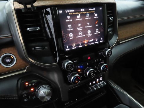 Used 2019 RAM 1500 Limited w/ Off Road Group AWD/4WD image 17