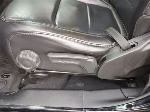 Used 2019 Jeep Wrangler Unlimited Sahara image 17