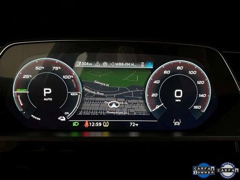 Used 2024 Audi Q8 e-tron Premium image 9