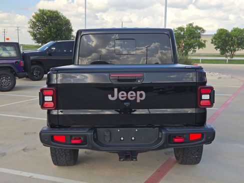 Used 2020 Jeep Gladiator Rubicon AWD/4WD image 4
