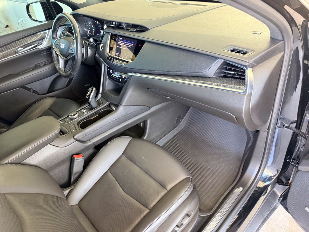 Used 2023 Cadillac XT5 Sportv w/ Technology Package AWD/4WD image 42