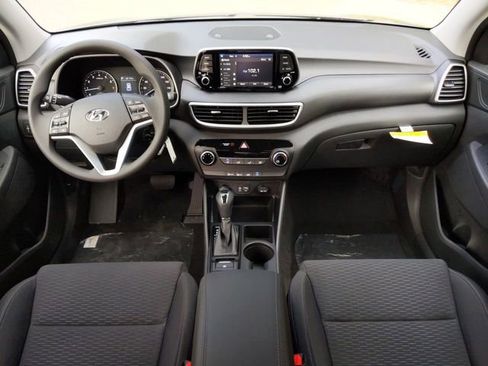 Used 2021 Hyundai Tucson SE w/ Cargo Package image 15