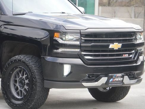 Used 2017 Chevrolet Silverado 1500 LTZ Z71 AWD/4WD image 22