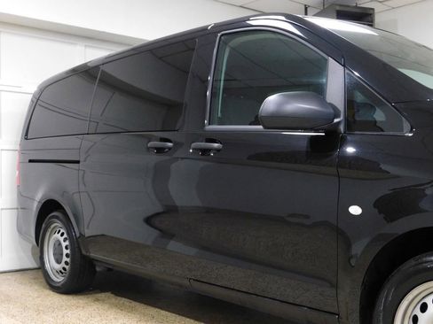 Used 2019 Mercedes-Benz Metris Passenger image 10