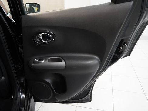 Used 2016 Nissan Juke S image 27