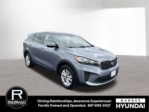 Used 2019 Kia Sorento L FWD image 2