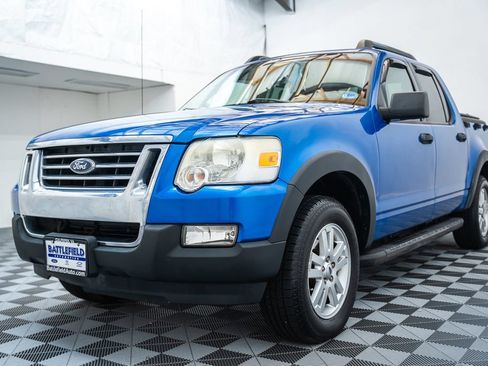 Used 2010 Ford Explorer Sport Trac XLT RWD image 3