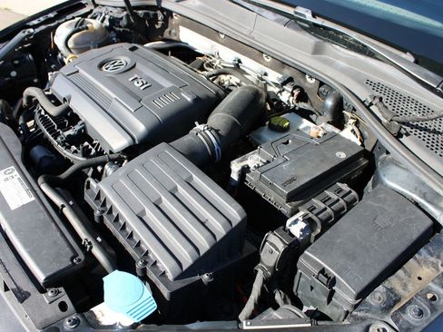 Used 2015 Volkswagen GTI S image 29