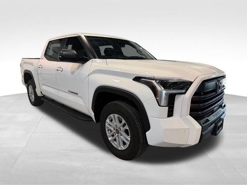 Used 2024 Toyota Tundra SR5 w/ SR5 Premium Package AWD/4WD image 3