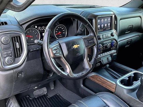 Used 2021 Chevrolet Silverado 1500 High Country w/ Technology Package image 14