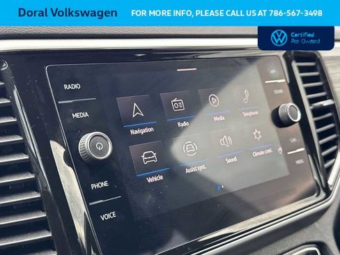Certified 2023 Volkswagen Atlas Cross Sport SE FWD image 18
