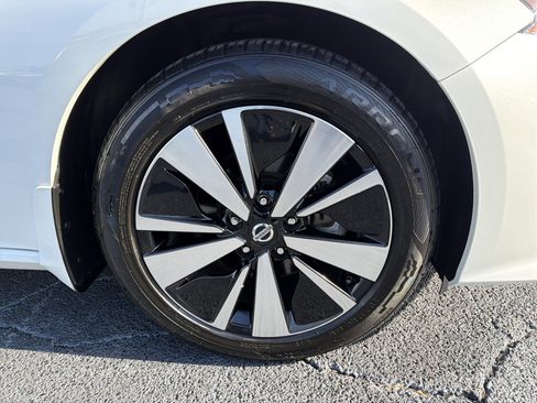 Used 2021 Nissan Altima 2.5 SV image 11