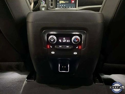 Used 2023 GMC Yukon XL Denali image 62