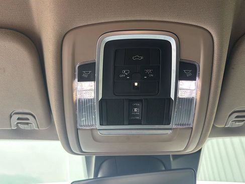 Used 2021 RAM 1500 Laramie AWD/4WD image 30