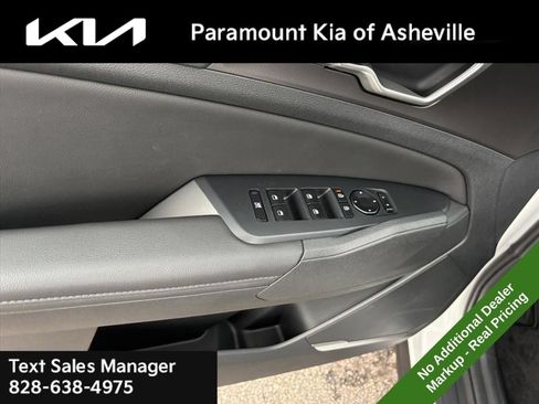 New 2026 Kia Sportage EX FWD image 25
