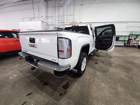 Used 2018 GMC Sierra 1500 SLE w/ Suspension Package, Off-Road AWD/4WD image 33